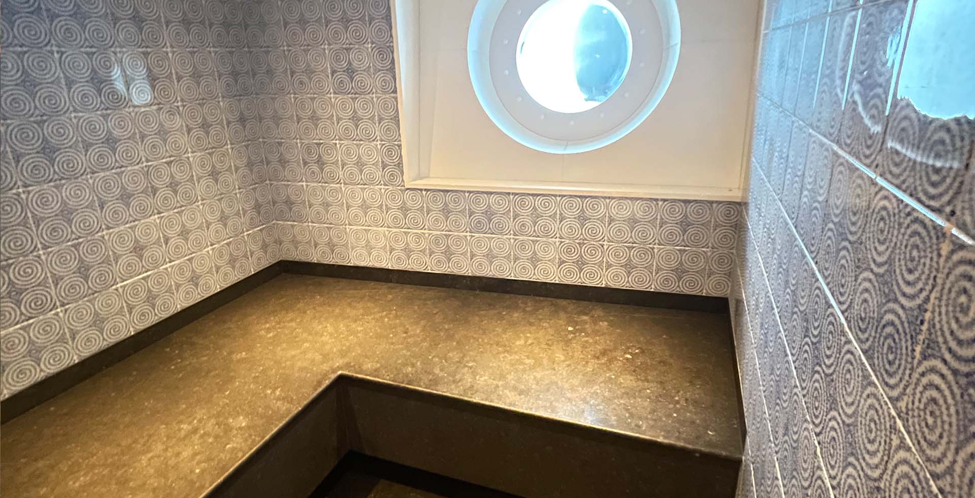 Amsterdam Yacht Steam Room - Bespoke Luxury for Your Wellness Retreat