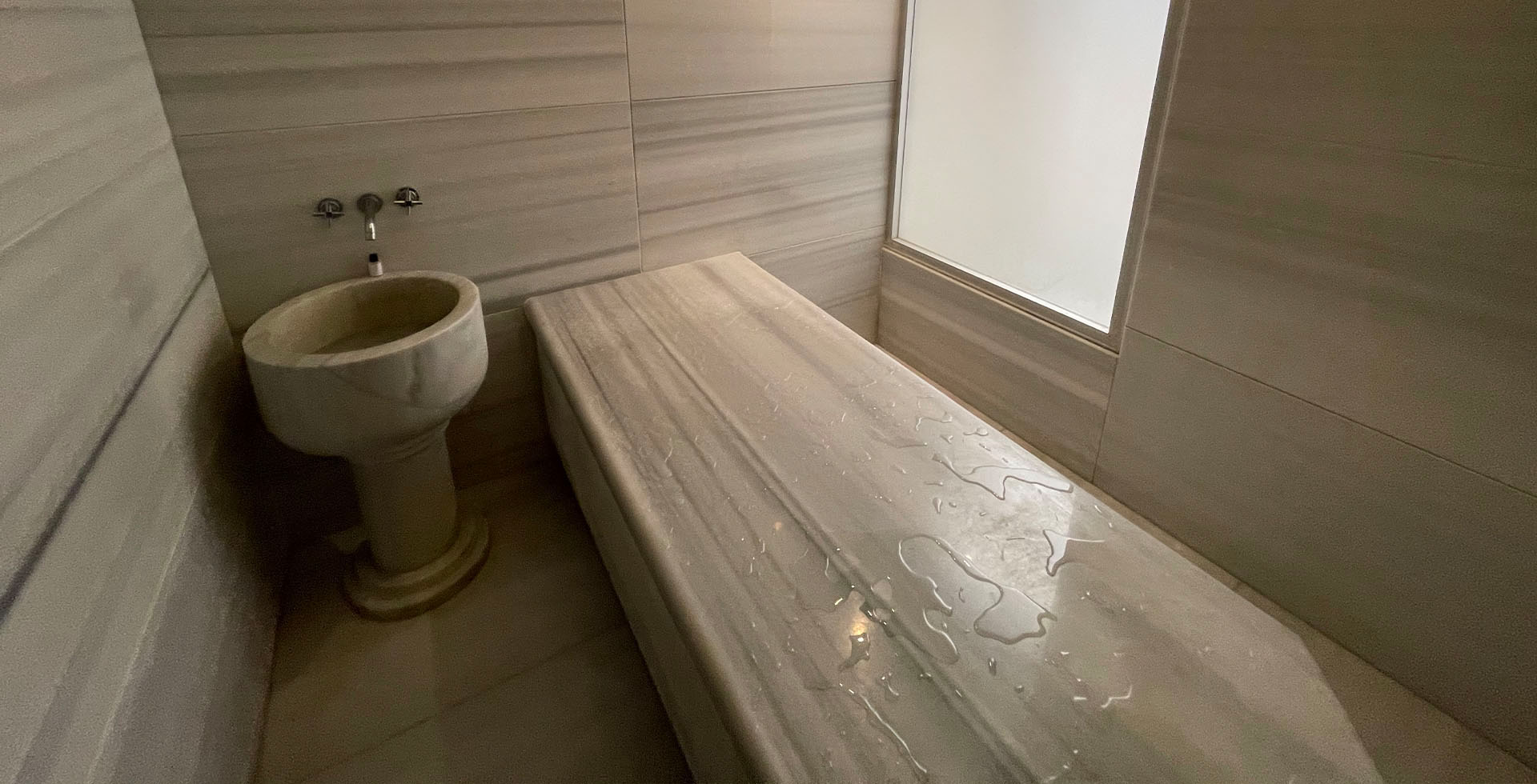 Hilton Spa Luxury: Sauna Dekor introduces bespoke hammam excellence, meticulously designed and built to elevate wellness experiences at Hilton Hotels with unparalleled sophistication.