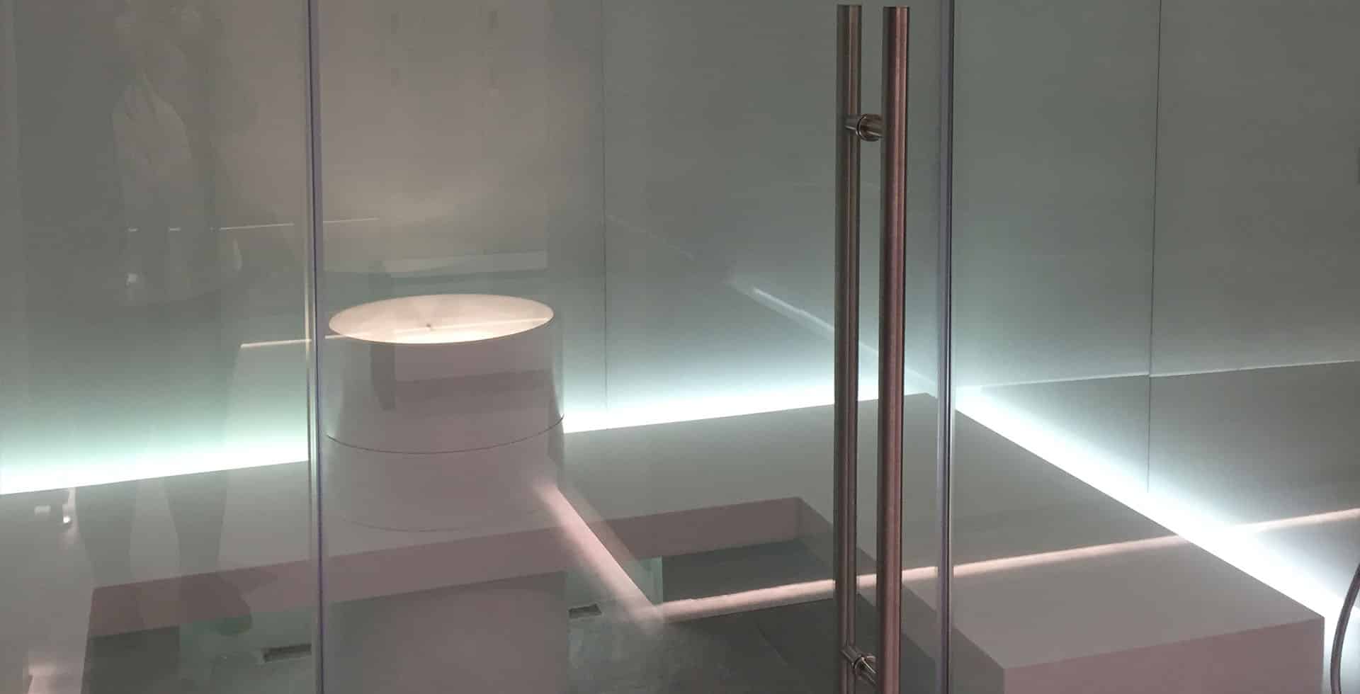 Metropolitan Opulence: Sauna Dekor's New York Steam Room Interior, A Designer's Skyline Elegance"