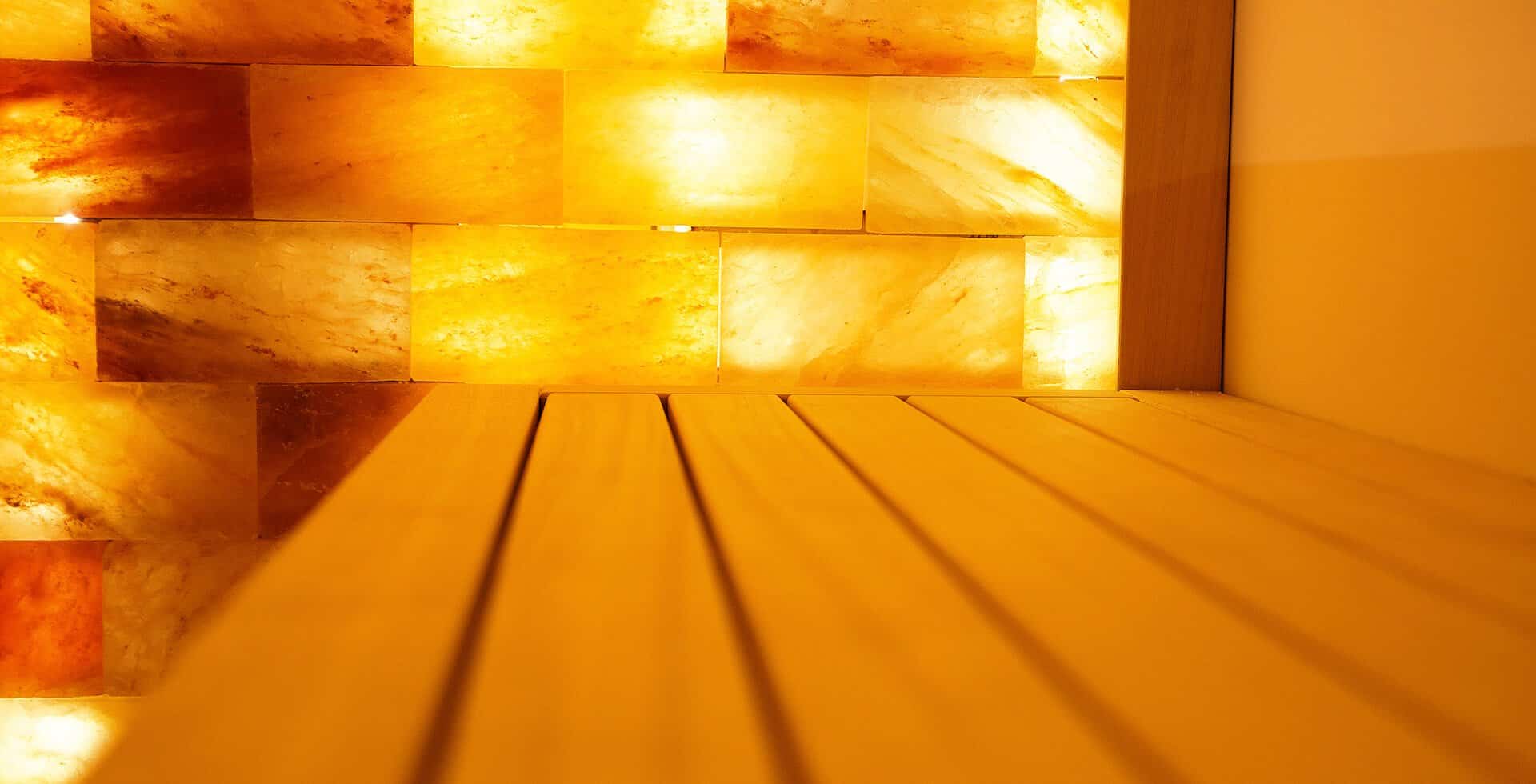Salt Room Splendor: München's Salt Sanctuary—an immersive wellness retreat meticulously crafted by Sauna Dekor, blending therapeutic salt with refined design.